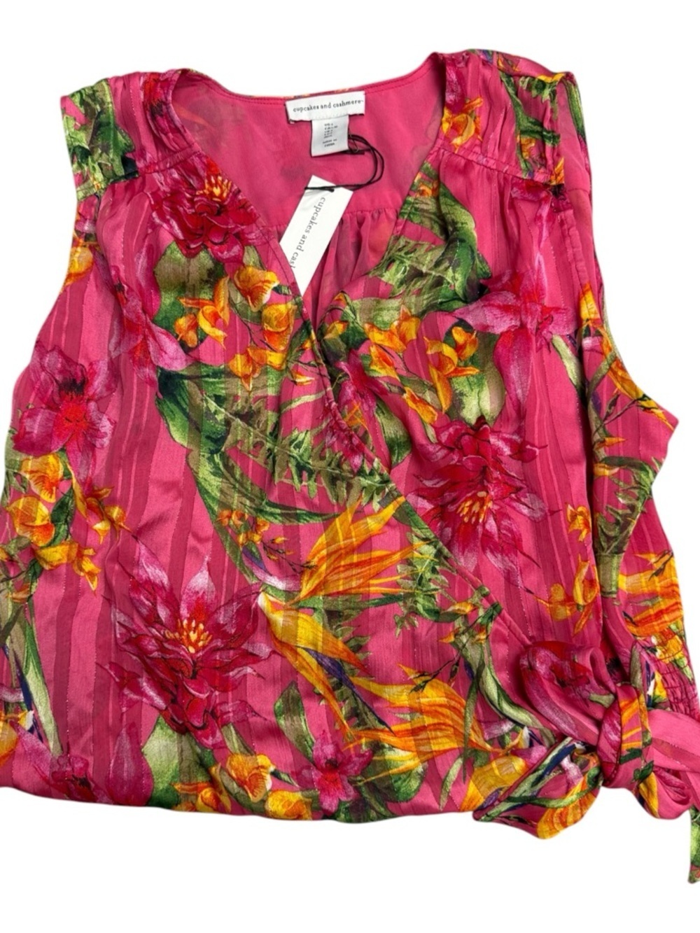 NWT Cupcakes and Cashmere Floral Dressy Tank Top Size L